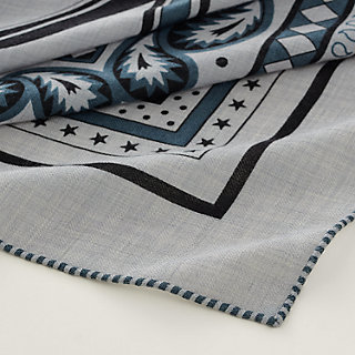 【上品に】Chale 140 Les Roues de Phaeton Bandana Les Roues de Phaeton Bandana shawl 140 | Hermès Canada